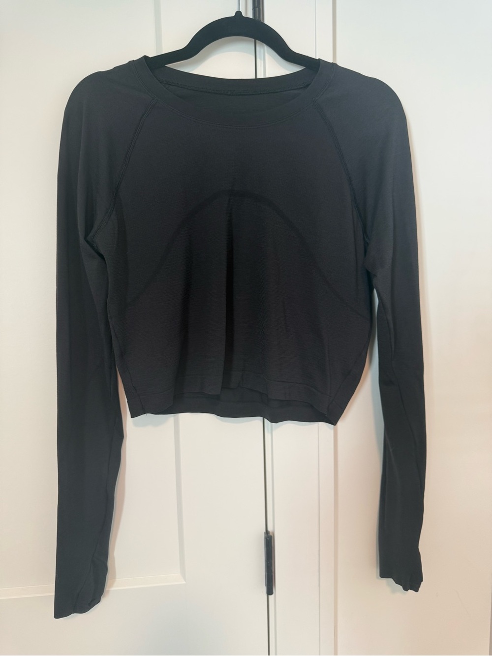 Lululemon Swiftly Tech Crop Long Sleeve - Black - Picture 2 of 3